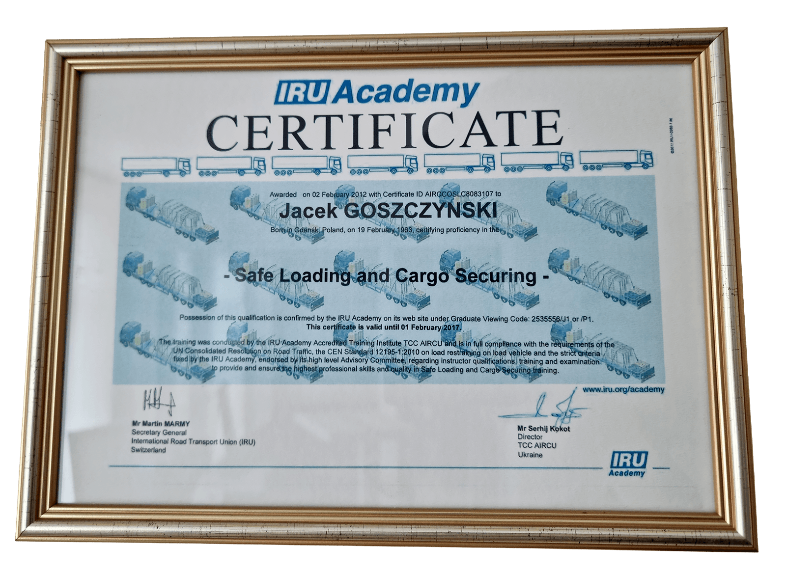 Safe Loading and Cargo Securing - IRU Academy
